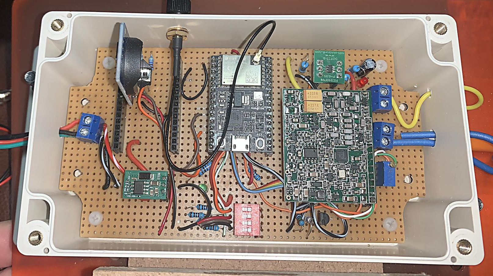 Photo 9: Electronics were tested on Veroboard prior to commercial manufacturing.